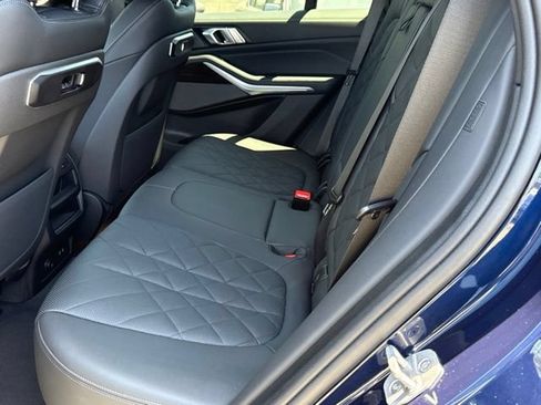 Used 2024 BMW X5 sDrive40i w/ M Sport Package RWD image 32