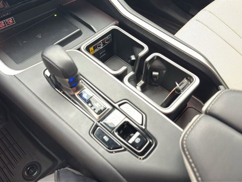 Used 2025 Lexus TX 500h F Sport Premium w/ Technology Package image 29