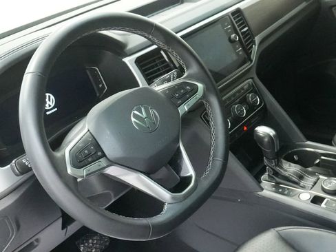Used 2023 Volkswagen Atlas SE image 11