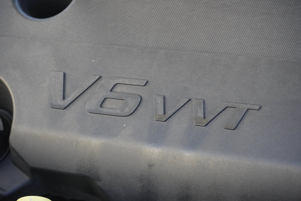 Used 2023 Chevrolet Traverse High Country w/ LPO, Floor Liner Package AWD/4WD image 50