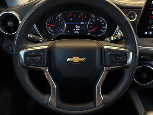 Used 2024 Chevrolet Blazer LT FWD image 19