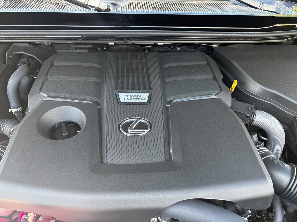 Certified 2026 Lexus GX 550 w/ Accessory Package (2T) AWD/4WD image 10