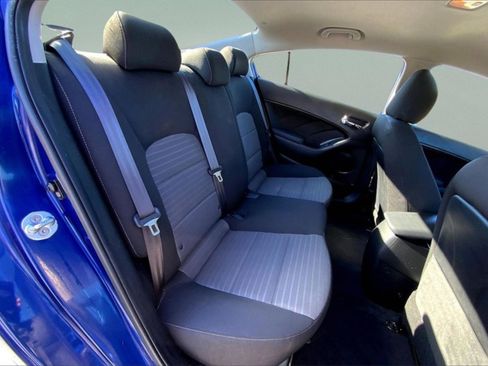 Used 2017 Kia Forte S w/ S Technology Package image 26