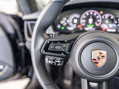 Used 2026 Porsche 911 Carrera 4 GTS w/ Premium Package image 24