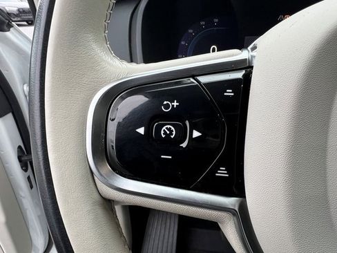 Certified 2023 Volvo XC90 B6 Ultimate w/ Protection Package Premier image 27