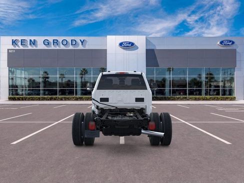 New 2026 Ford F550 2WD Regular Cab Super Duty image 5