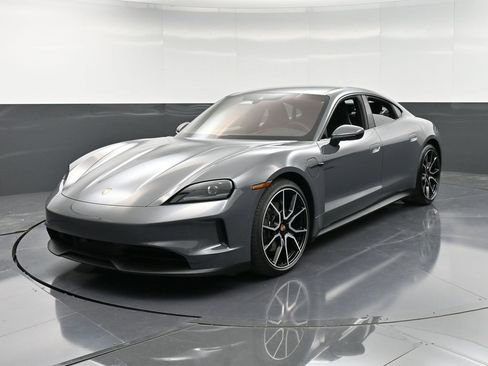 New 2026 Porsche Taycan image 6