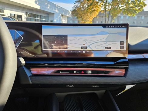 Used 2026 BMW i5 eDrive40 image 30
