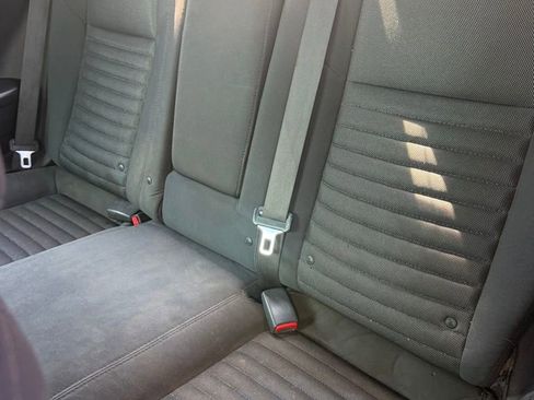 Used 2012 Dodge Challenger R/T RWD image 17
