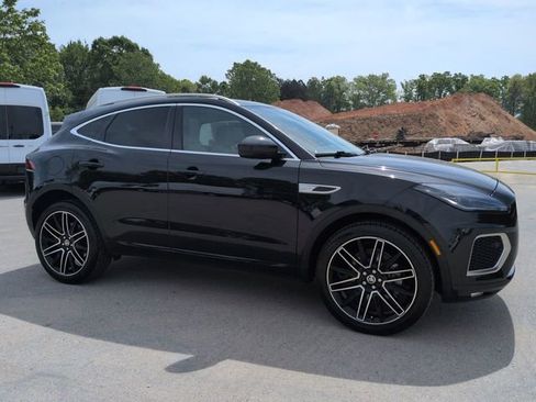 Used 2024 Jaguar E-PACE R-Dynamic SE AWD/4WD image 2