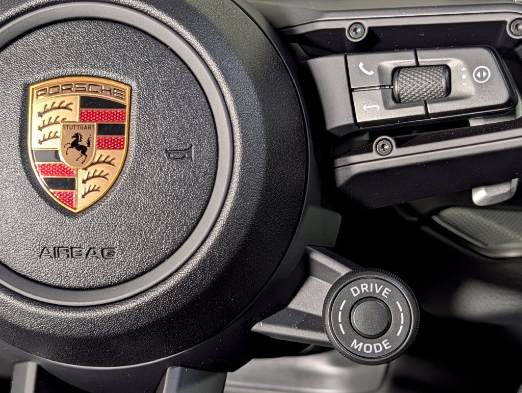New 2026 Porsche Cayenne Coupe AWD/4WD image 39