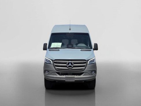 New 2026 Mercedes-Benz Sprinter 2500 image 9