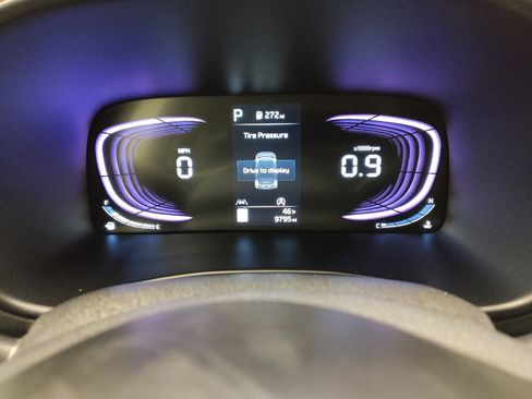 Used 2025 Kia Soul LX image 23