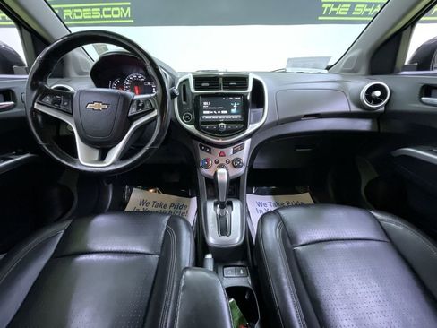 Used 2017 Chevrolet Sonic Premier image 18