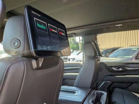 Used 2024 GMC Yukon Denali w/ Advanced Technology Package AWD/4WD image 23