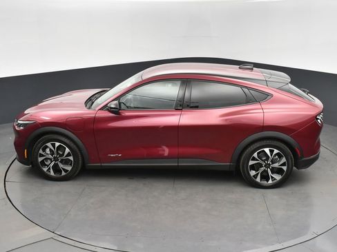 Used 2025 Ford Mustang Mach-E Select w/ Comfort Package Lite image 27