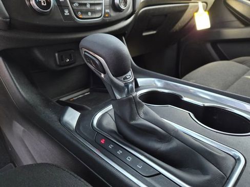 Used 2023 Chevrolet Traverse LT FWD image 32