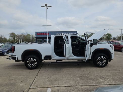 Used 2024 GMC Sierra 2500 AT4 w/ AT4 Premium Plus Package image 12