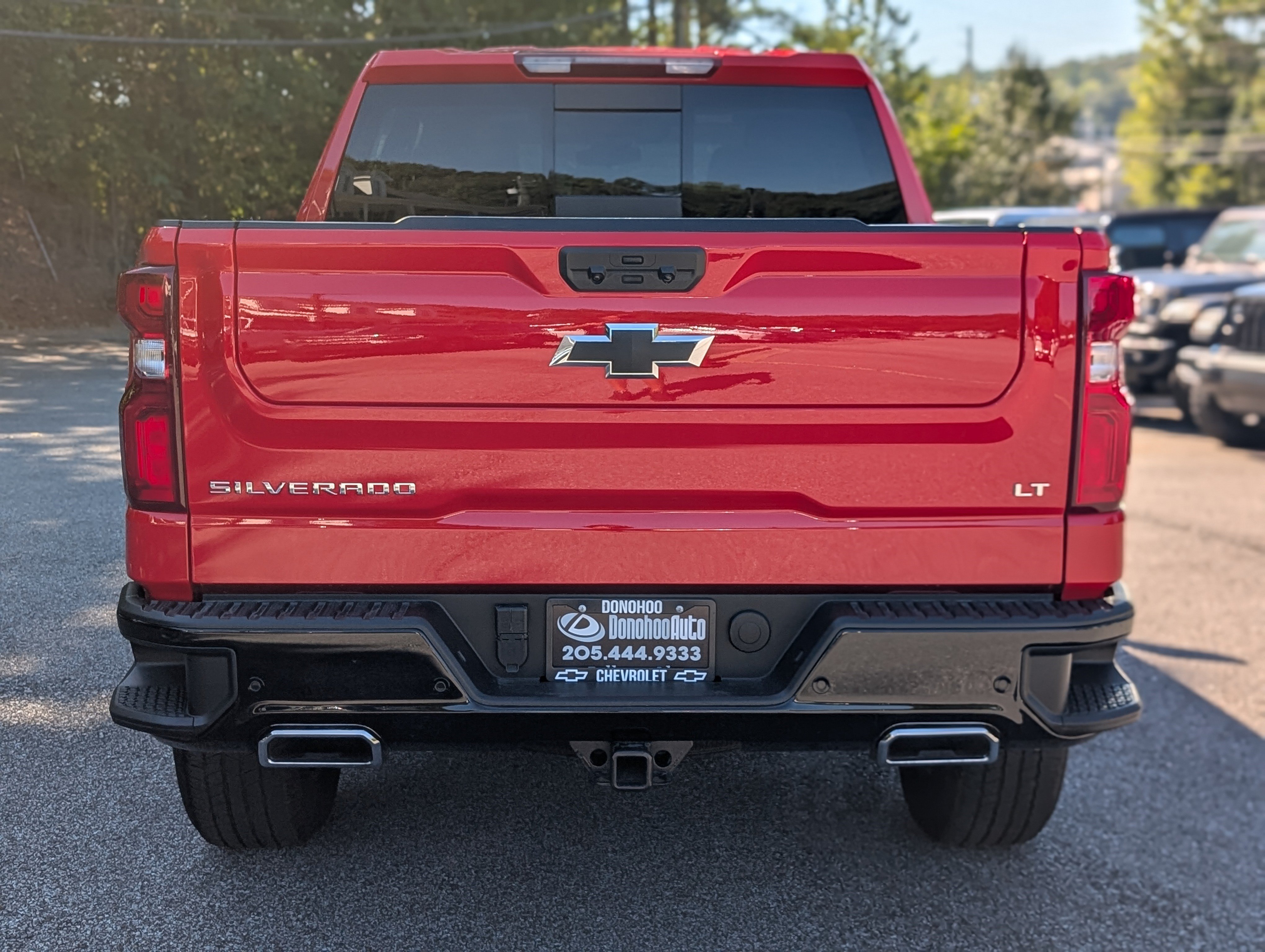 Used 2024 Chevrolet Silverado 1500 LT Trail Boss w/ LT Trail Boss Premium Package AWD/4WD image 8