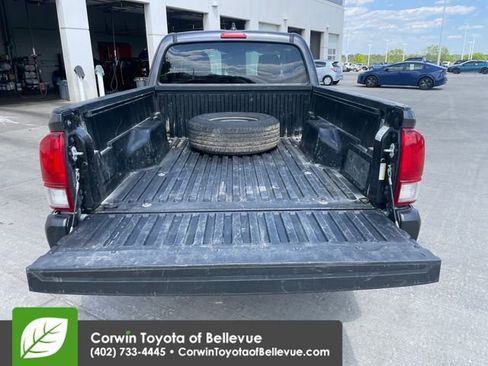 Certified 2022 Toyota Tacoma SR AWD/4WD image 21