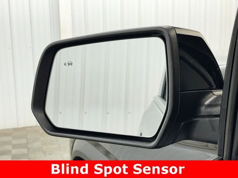 Certified 2023 GMC Acadia SLE w/ Driver Convenience Package image 36