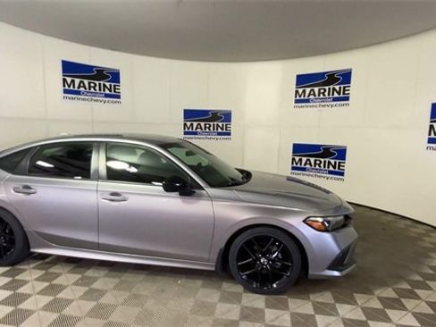 Used 2022 Honda Civic Sport image 3