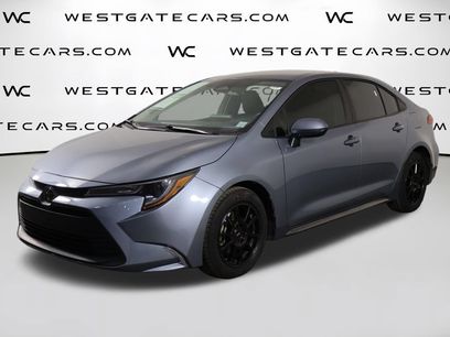 Used 2025 Toyota Corolla LE w/ Convenience Package