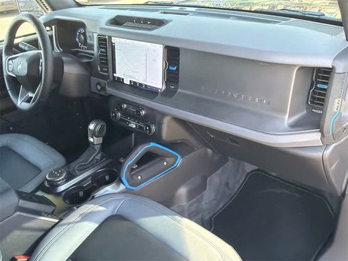 Used 2024 Ford Bronco Black Diamond image 13