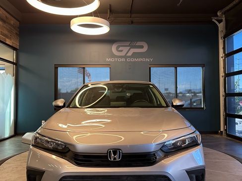 Used 2022 Honda Civic EX image 8