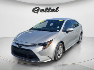 Used 2025 Toyota Corolla LE video 2