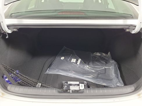 New 2025 Hyundai Elantra Blue image 36