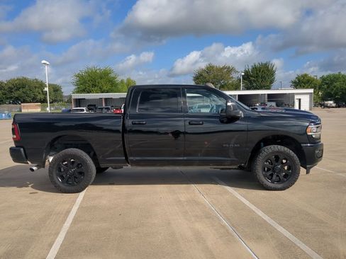 Used 2024 RAM 2500 Laramie w/ Night Edition AWD/4WD image 4