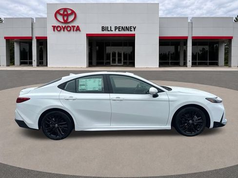 New 2026 Toyota Camry SE FWD image 6