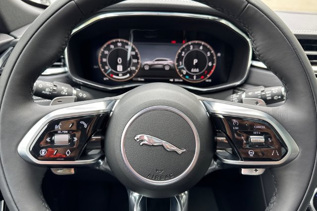 New 2026 Jaguar F-PACE R-Dynamic S AWD/4WD image 23