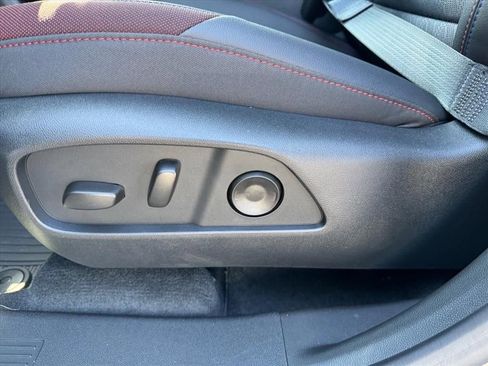 New 2026 Chevrolet Equinox RS w/ Convenience Package III FWD image 13