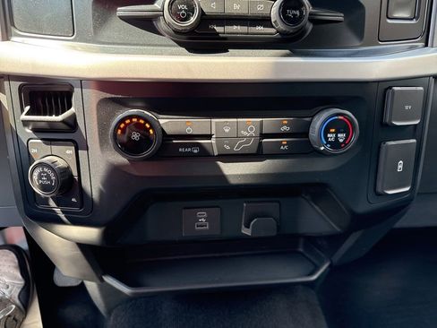 Used 2022 Ford F150 XLT w/ XTR Package image 4