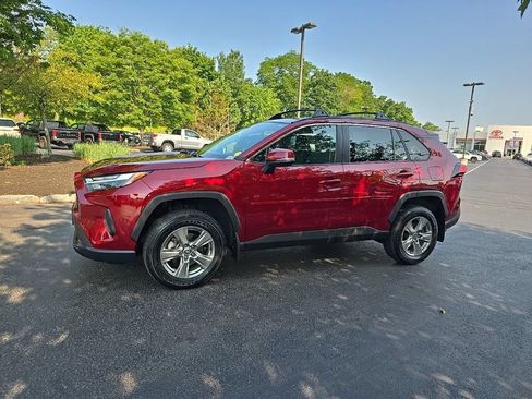 Used 2024 Toyota RAV4 XLE AWD/4WD image 3