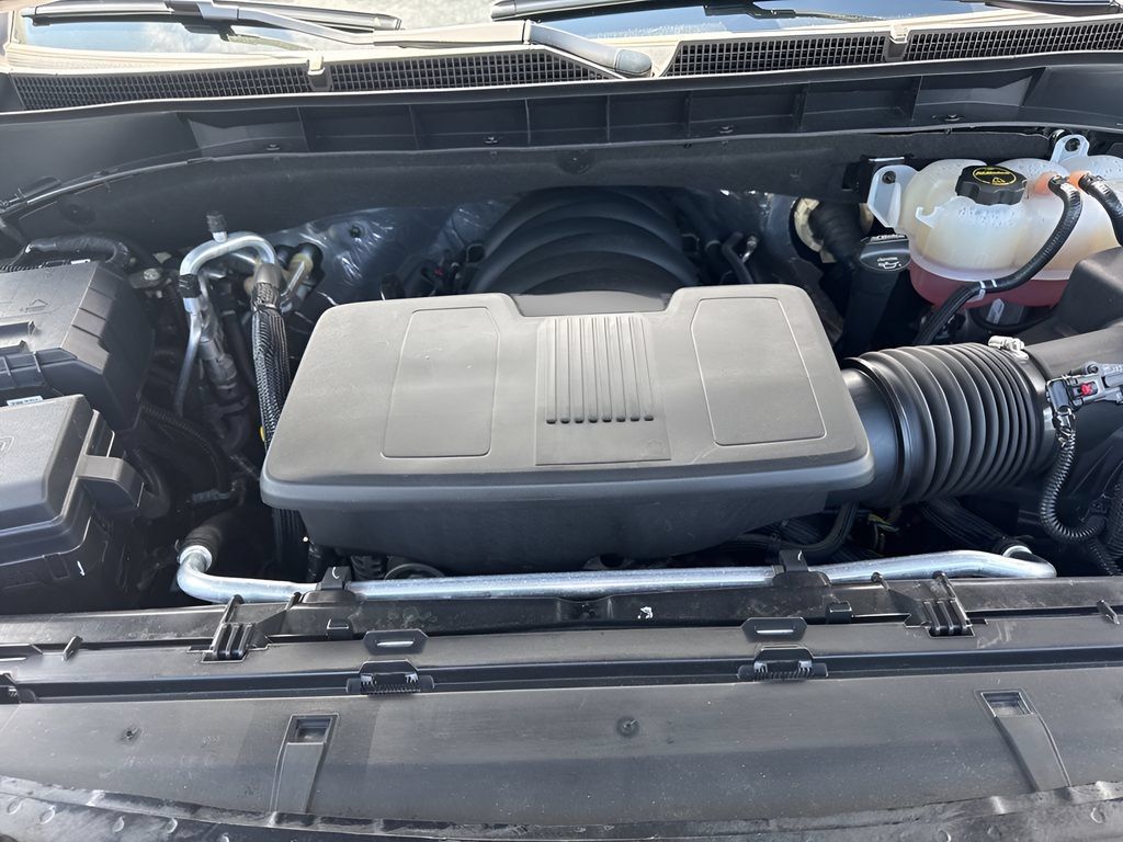 Used 2025 Cadillac Escalade Sport Platinum w/ LPO, Floor Liner Package AWD/4WD image 36