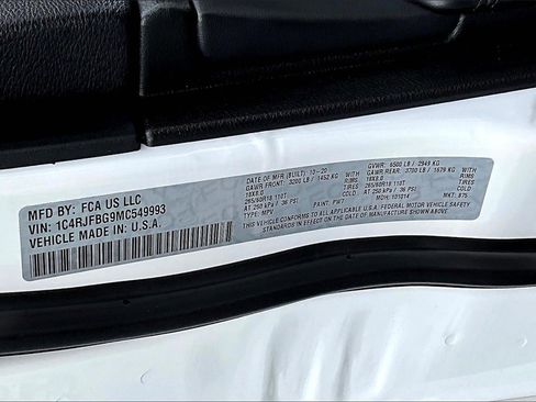 Used 2021 Jeep Grand Cherokee Limited image 19