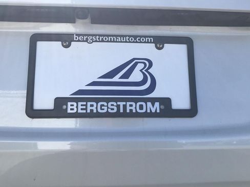 Used 2025 Subaru Forester Premium w/ Convenience Package #1 AWD/4WD image 19