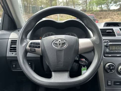 Used 2012 Toyota Corolla S image 7