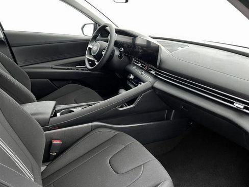 New 2025 Hyundai Elantra Blue image 15