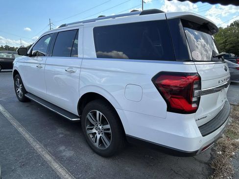 Used 2022 Ford Expedition Max Limited AWD/4WD image 2