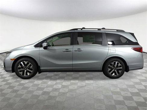 New 2026 Honda Odyssey EX-L image 3