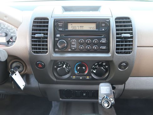Used 2006 Nissan Xterra S w/ (U01) Utility Pkg image 16