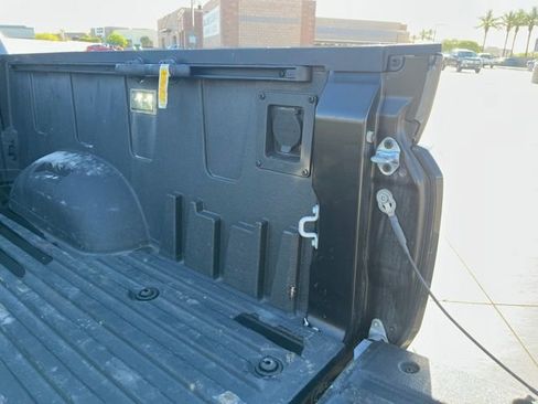 Used 2025 Toyota Tundra Platinum image 8