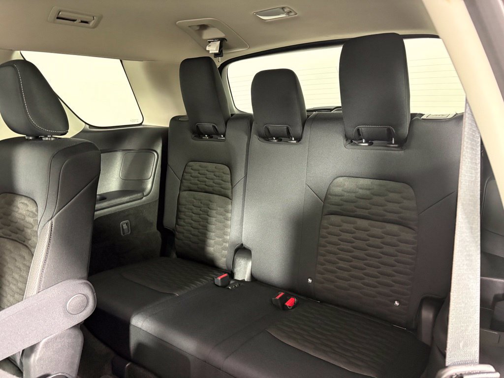 Used 2025 Nissan Pathfinder SV w/ SV Premium Package AWD/4WD image 19