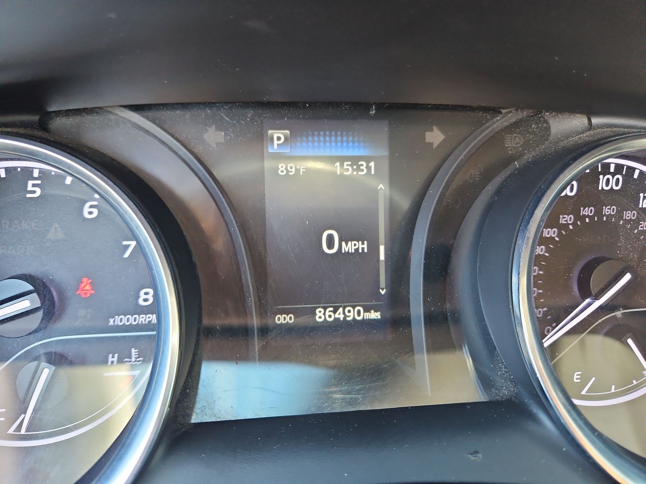 Used 2020 Toyota Camry SE FWD image 14