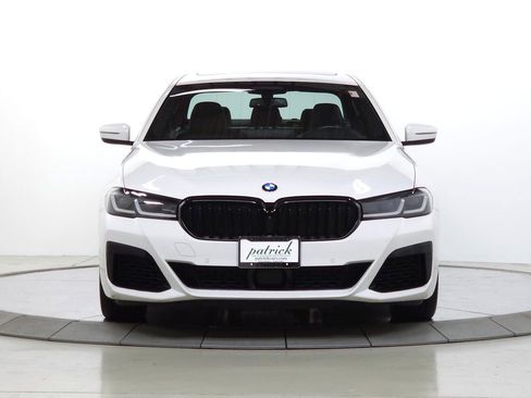 Used 2022 BMW M550i xDrive w/ Executive Package AWD/4WD image 2