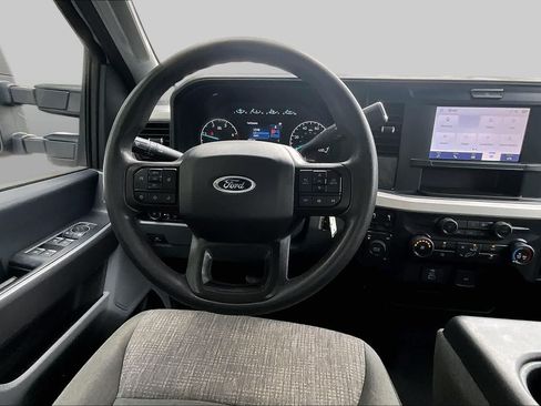 Used 2025 Ford F250 XLT AWD/4WD image 6